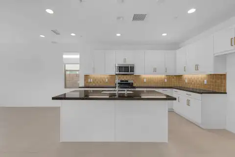 MLS: 219150019DA