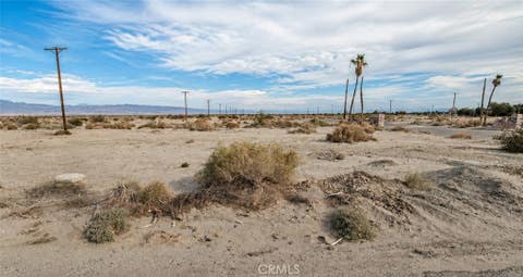 Photo of 2902 Leto Ave, Thermal, CA 92274 (MLS # SW26082848)