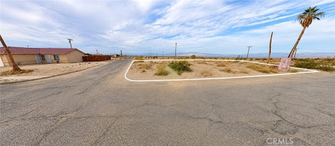Photo of 2902 Leto Ave, Thermal, CA 92274 (MLS # SW26082848)