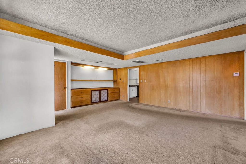 5257 Bellaire Avenue