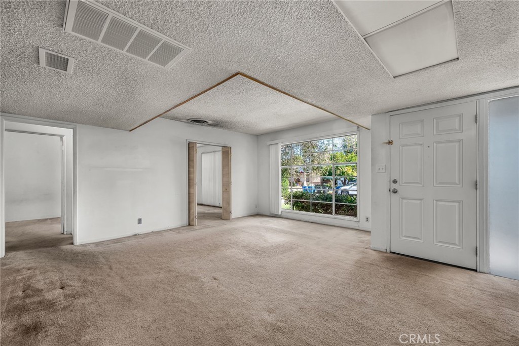 5257 Bellaire Avenue