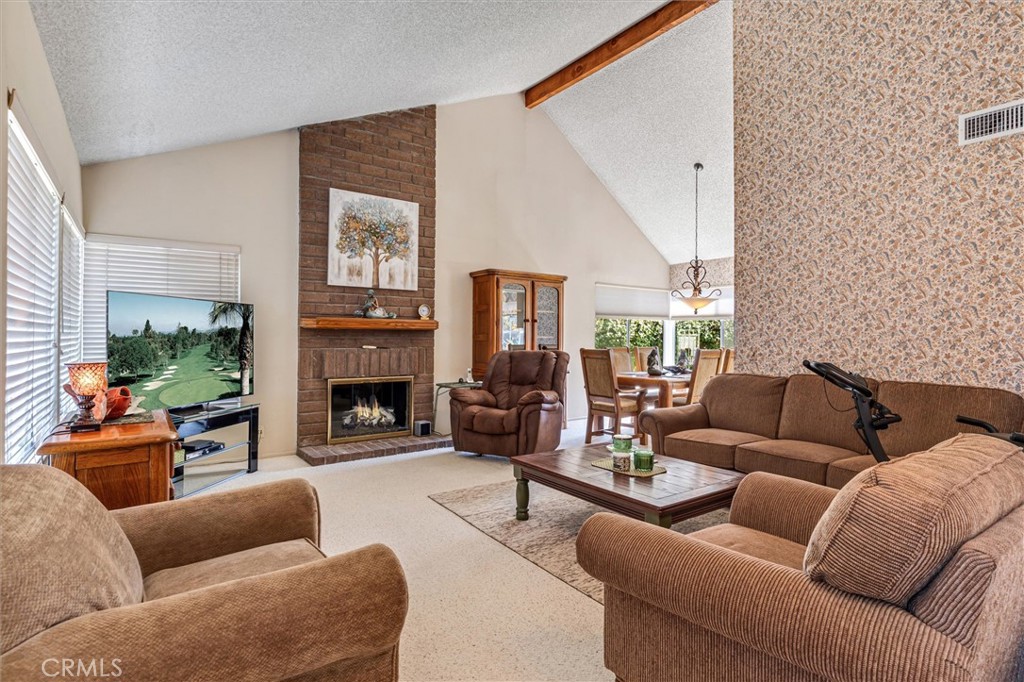 4466 Rainbow Lane