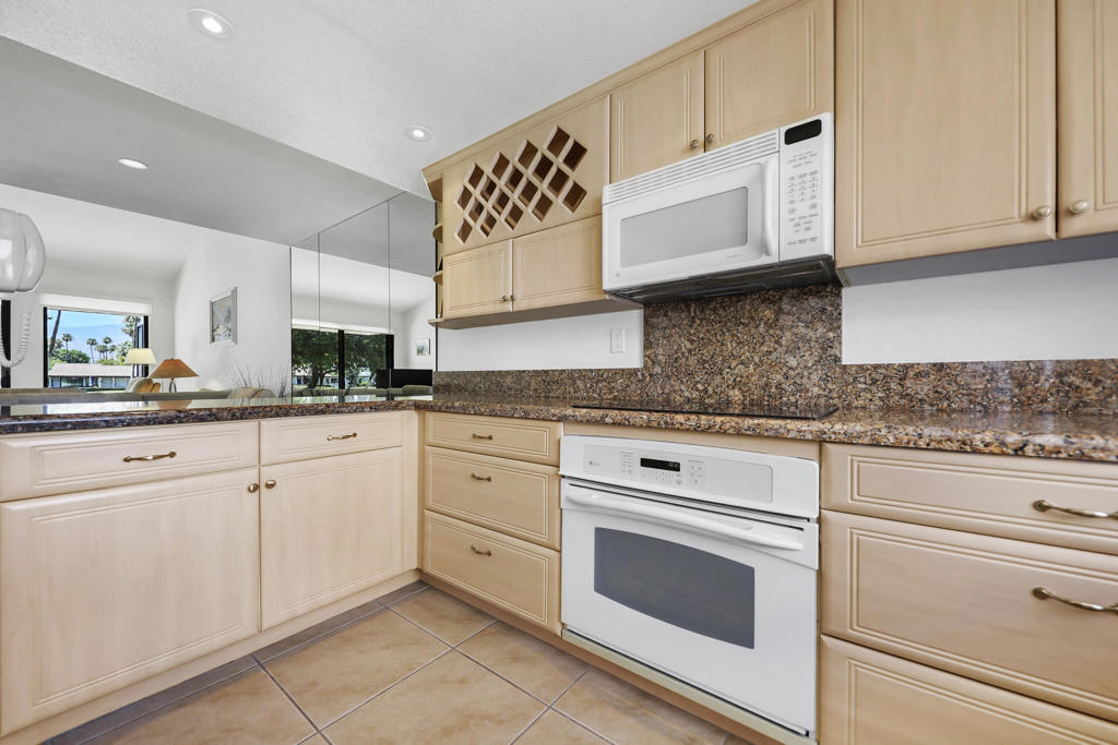 Rancho Las Palmas C. - Residential