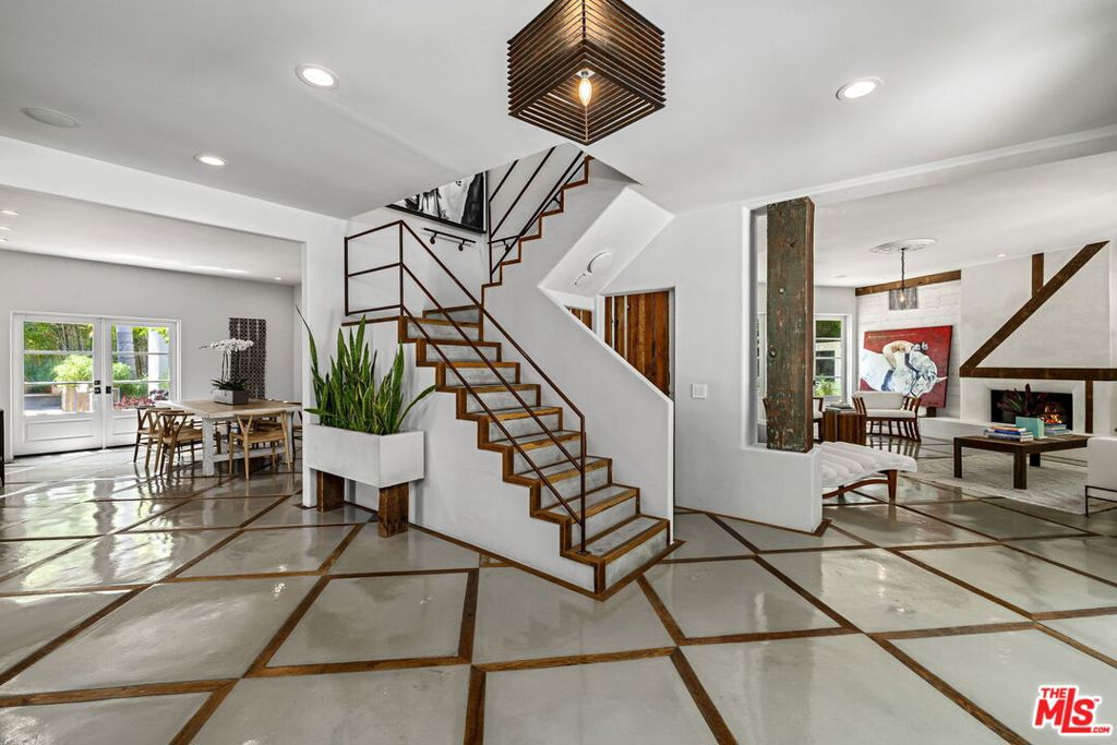 8249 Marmont Lane