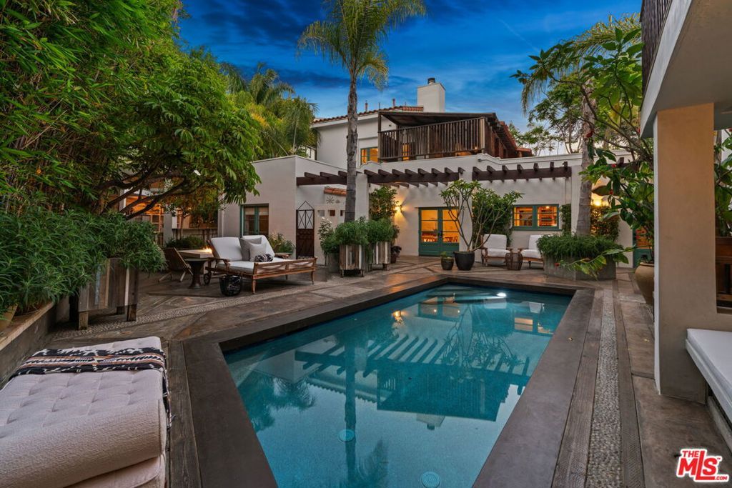 Photo of 8249 Marmont Lane, Los Angeles, CA 90069 (MLS # 25574307)