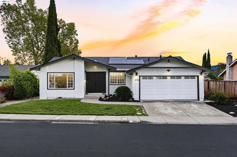 Photo of 6738 Rancho Ct Ct, Pleasanton, CA 94588 (MLS # 41132071)