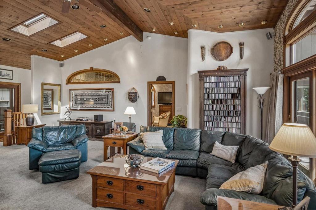 465 Sugarloaf Road