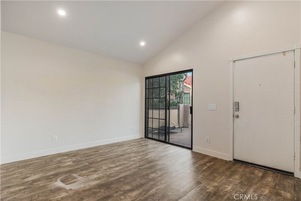 Photo of 2368 Archwood Lane #23, Simi Valley, CA 93063 (MLS # SR26034723)