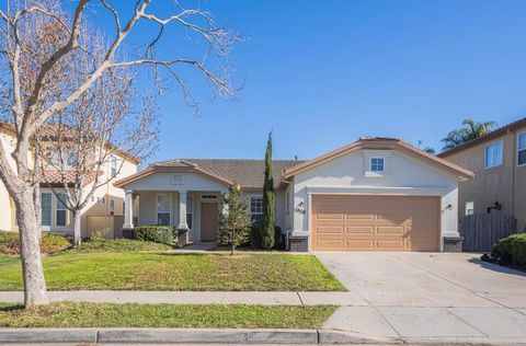 Photo of 1838 Lancashire Drive, Salinas, CA 93906 (MLS # ML82033638)