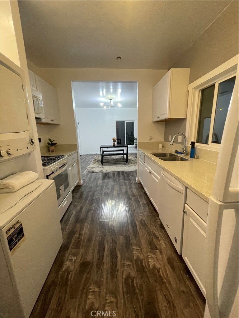 Just minutes from USC, Exposition Park, and Downtown LA. This beautifully renovated 2BR/2BA is mostly furnished and ready for move-in today! Enjoy stylish comfort and convenience in a prime location (Metro, dining, & local shops) which is perfect for students or professionals. Mostly furnished with new bedding, house décor, and accent walls. Renovated kitchen with newer white appliances, new dishes, pots, and pans included. A/C, heating, and smart locks for comfort and peace of mind. Each unit has washer/dryer in the kitchen. Assigned parking available and pet-friendly community. No smoking & tenants pay utilities. Landlord is flexible 6–12 month lease. Available Now ($2,900 security deposit - fully refundable per CA law).