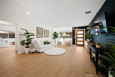 Photo of 7851 Texhoma Ave, Northridge, CA 91325 (MLS # SR26064863)