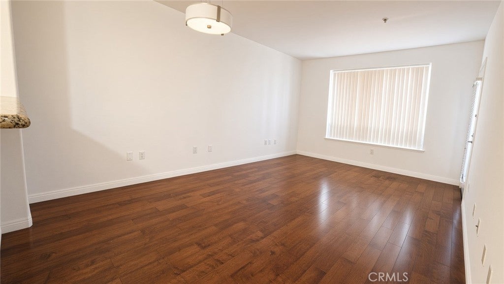 100 S Alameda Street 120
