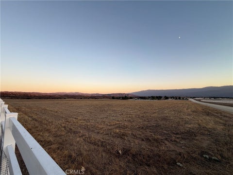 Photo of 41600 Jojoba Hills CIR, Aguanga, CA 92536 (MLS # SW26205227)