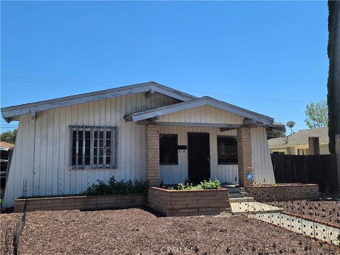 Photo of 1176 N Park Avenue, Pomona, CA 91768 (MLS # CV26195097)