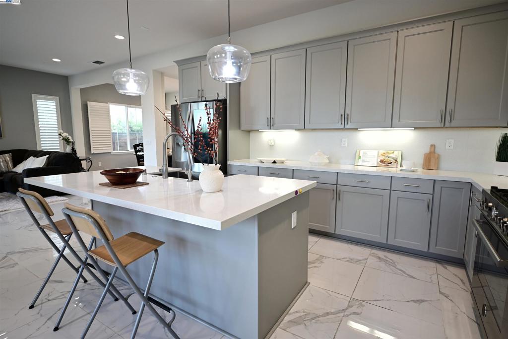 NEWARK - Residential