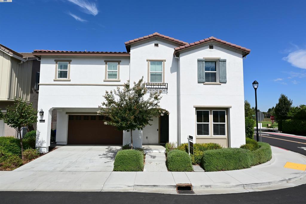 Discover luxury and comfort in this stunning single-family home. The two-story residence is part of the desirable Sanctuary Village community, offering a blend of modern design and a peaceful neighborhood setting. Built in 2019, this spacious home features 5 bedrooms and 4.5 bathrooms, providing ample space for a growing family or for hosting guests. The generous 3,356 square feet of living space is complemented by a 4,162-square-foot lot, offering both indoor and outdoor living opportunities. Step inside to an open and inviting floor plan. The home's design and quality construction are evident throughout. The kitchen is a chef's dream, while the living areas are perfect for both relaxation and entertaining. The primary suite is a private retreat, complete with a spa-like en-suite bathroom. The property also includes a 2-car attached garage, with potential for a third car. The backyard is designed for privacy and outdoor enjoyment. Residents of this community benefit from a modern lifestyle and access to neighborhood amenities, including a playground and a park. Situated in a prime Newark location with easy access to local schools, parks, shopping, and major freeways. It's the perfect opportunity to own a modern, well-appointed home in a friendly and convenient community.