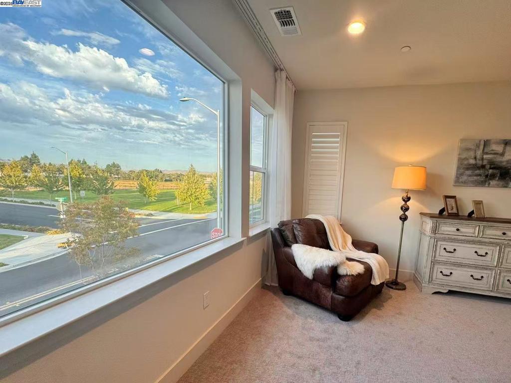NEWARK - Residential