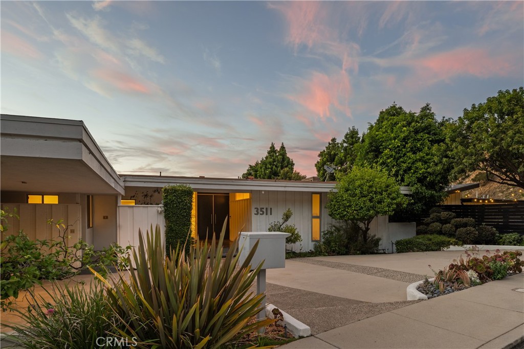 Properties 4 3511 Stonehill Place