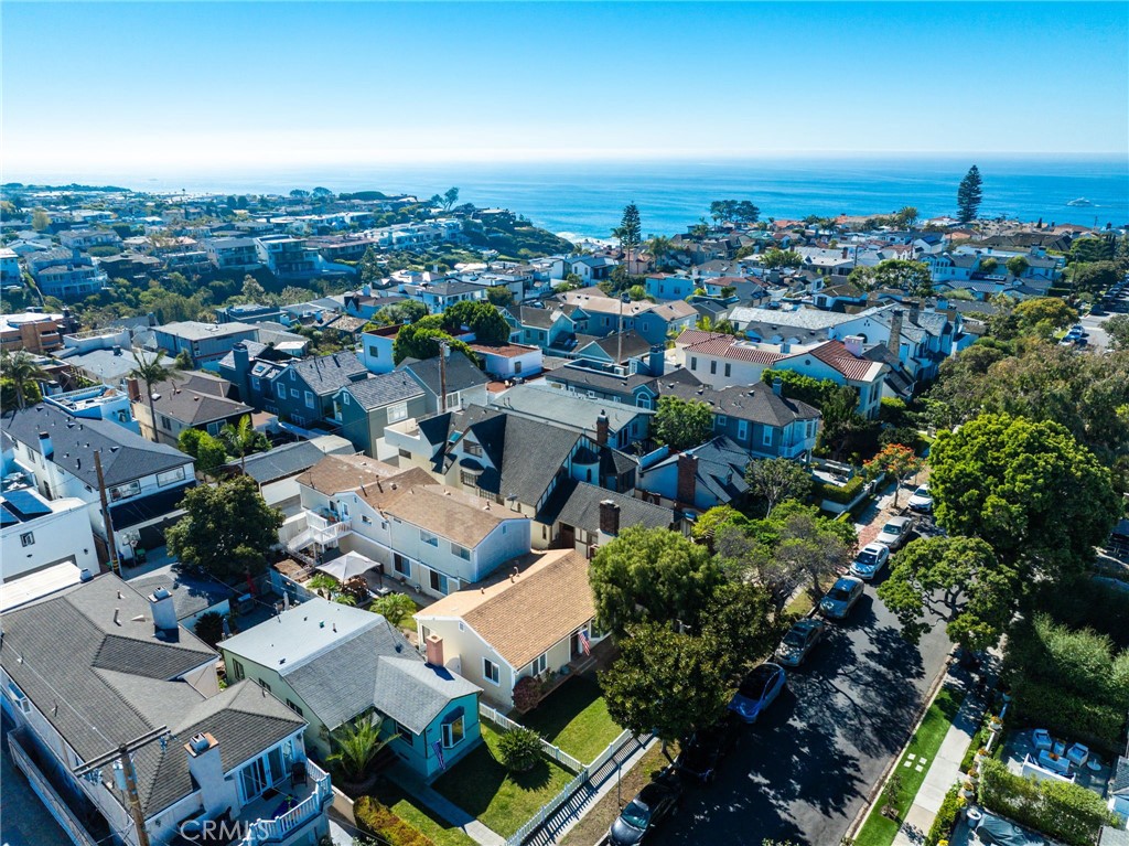 Corona del Mar South of PCH (CDMS) - Residential