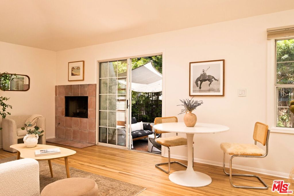Photo of 2134 Oak Street #1, Santa Monica, CA 90405 (MLS # 26916117)