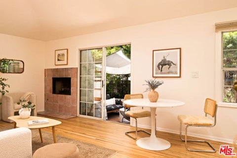 Photo of 2134 Oak Street #1, Santa Monica, CA 90405 (MLS # 26916117)