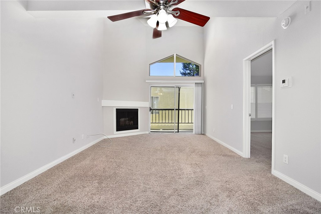5500 Owensmouth Avenue 311