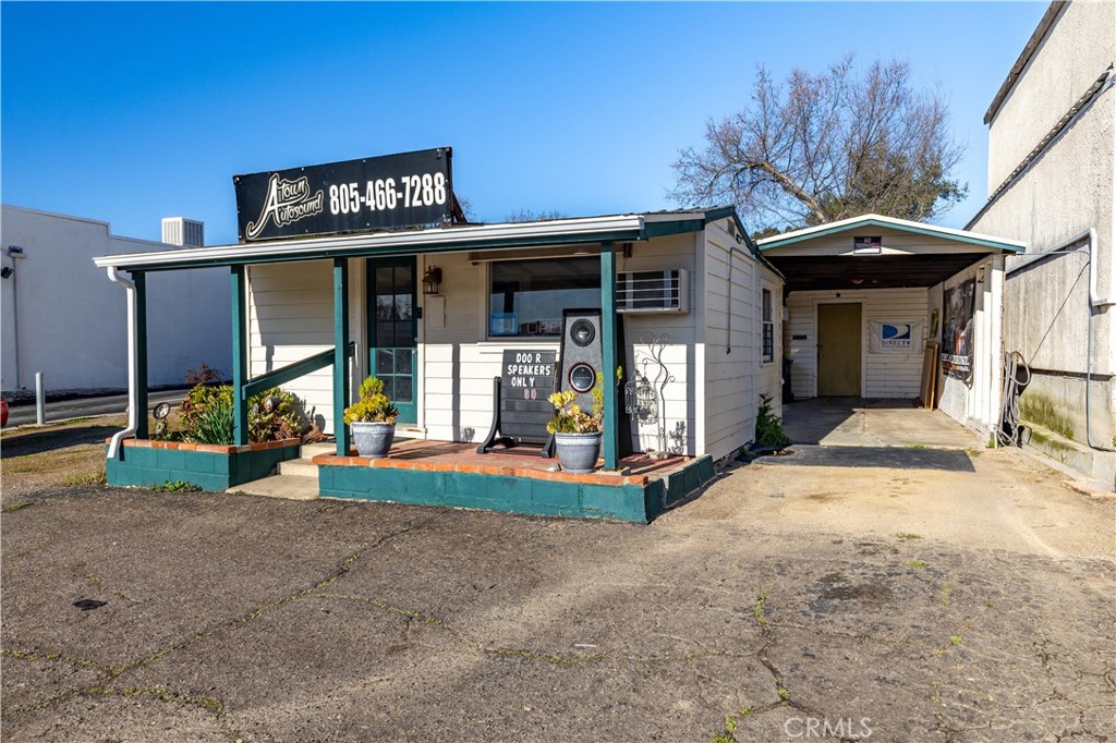 7405 El Camino Real