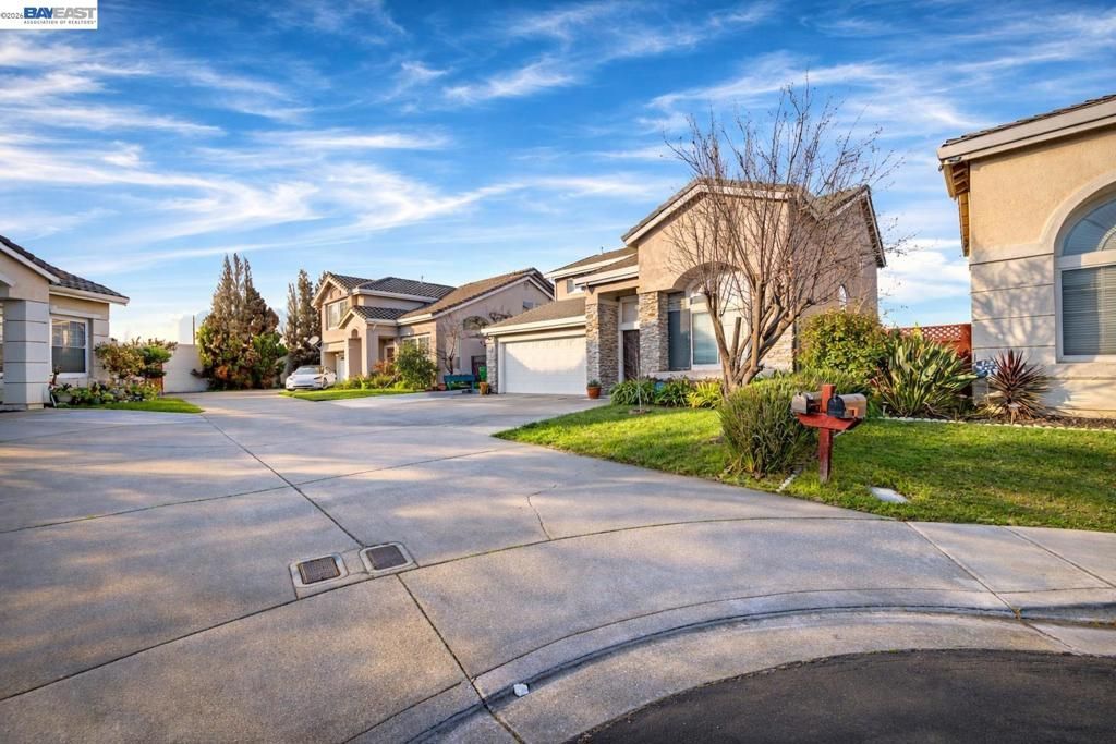 Photo of 15100 Shining Star Ln Ln, San Leandro, CA 94579 (MLS # 41131181)