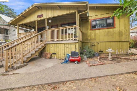 Photo of 18485 Oak St ST, Tuolumne, CA 95379 (MLS # 41147312)