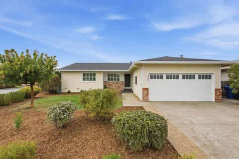MLS: ML82063231