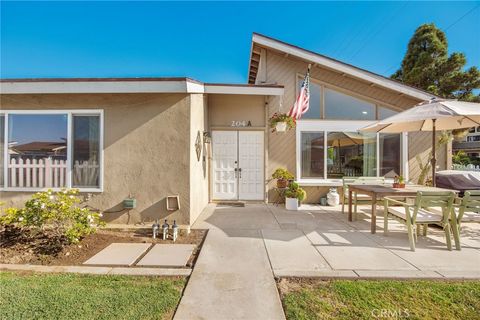 Photo of 204 Springfield Avenue, Huntington Beach, CA 92648 (MLS # PW26114061)