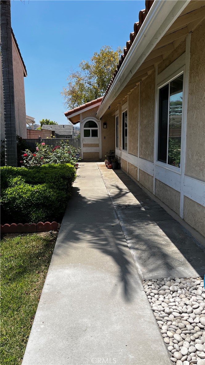 21340 Via Del Halcon