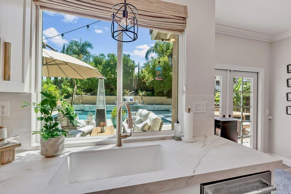 23997 Pepperleaf St