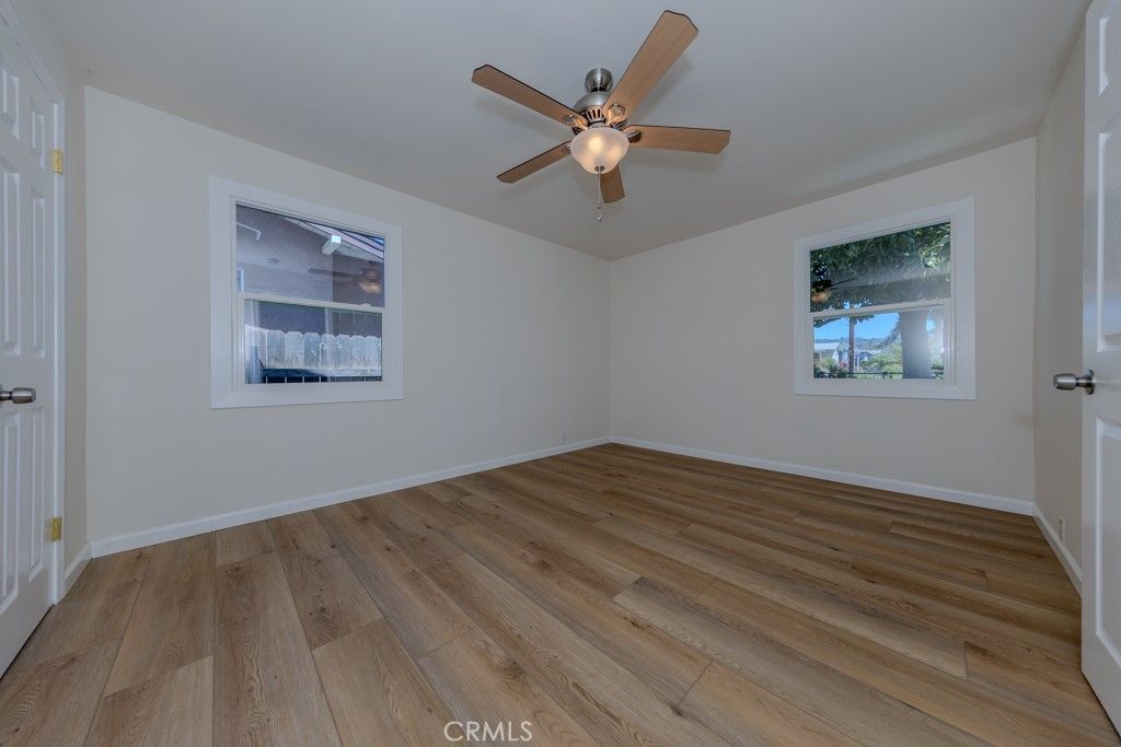 listing image 130726855244517530097