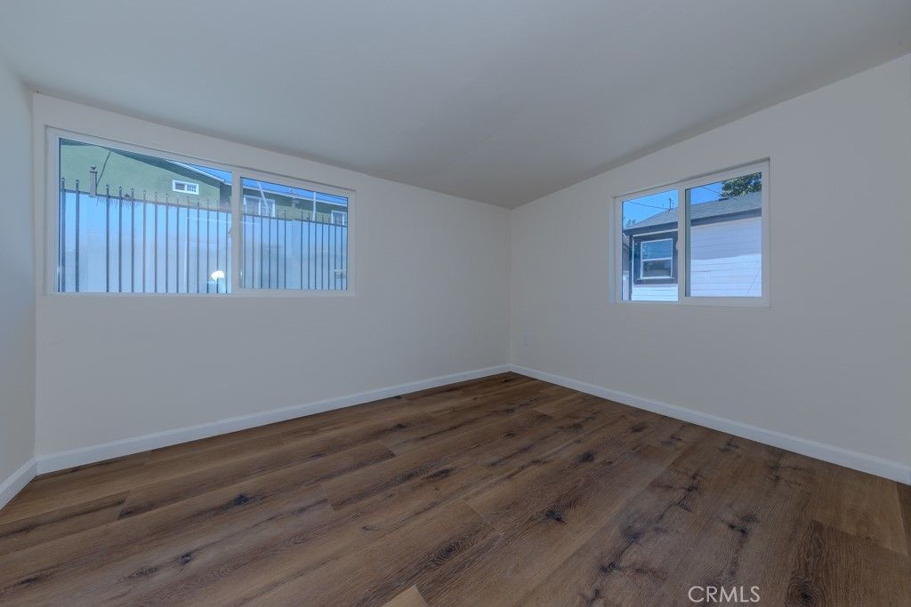 listing image 130726906079775917638