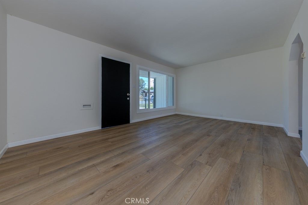 listing image 130726883119354084590
