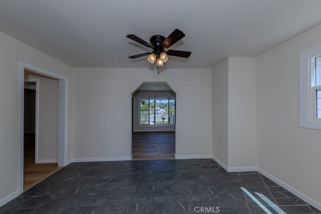 listing image 130721691217028695206