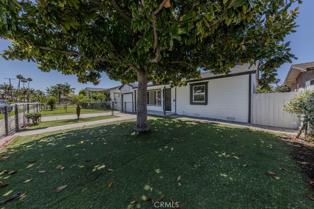 listing image 130720646388642407324