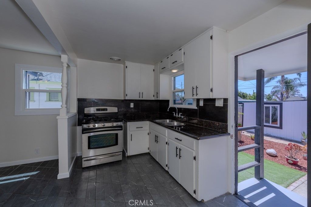 listing image 130723582138334415262