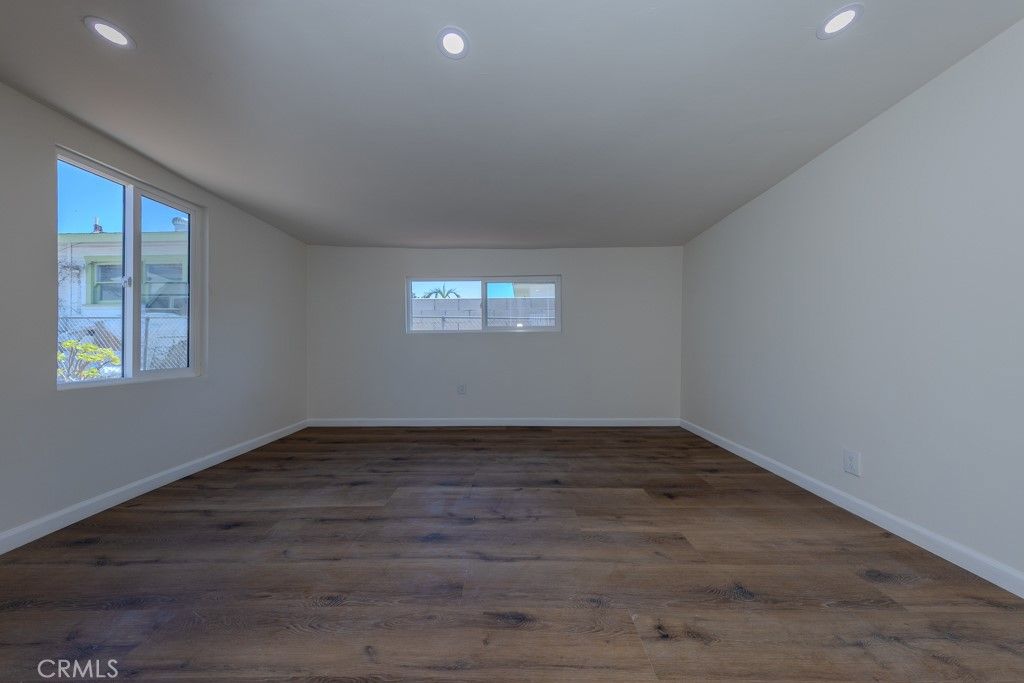 listing image 130728106397226390047