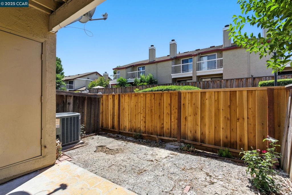 PEPPERTREE - Residential