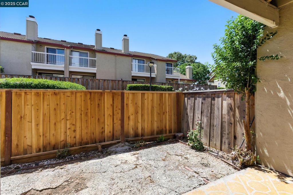 PEPPERTREE - Residential