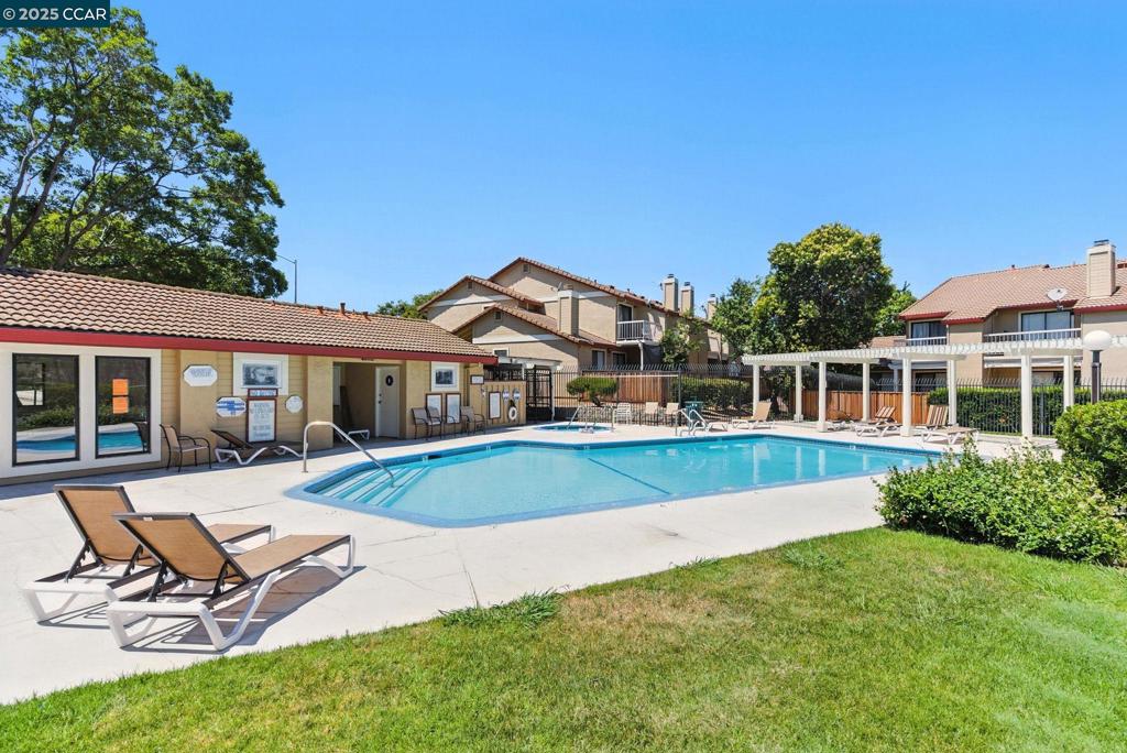 PEPPERTREE - Residential