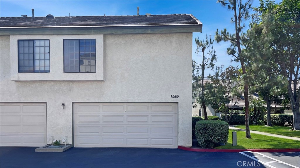 978 W Arrow Highway F