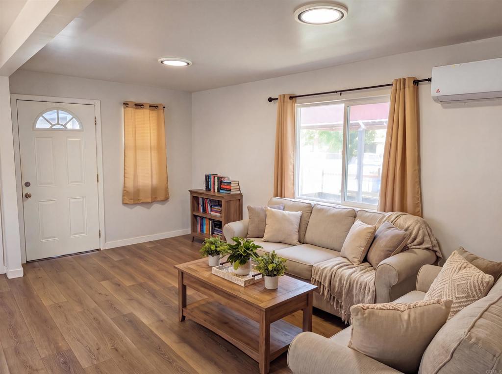 1425 Second Avenue SPC 105