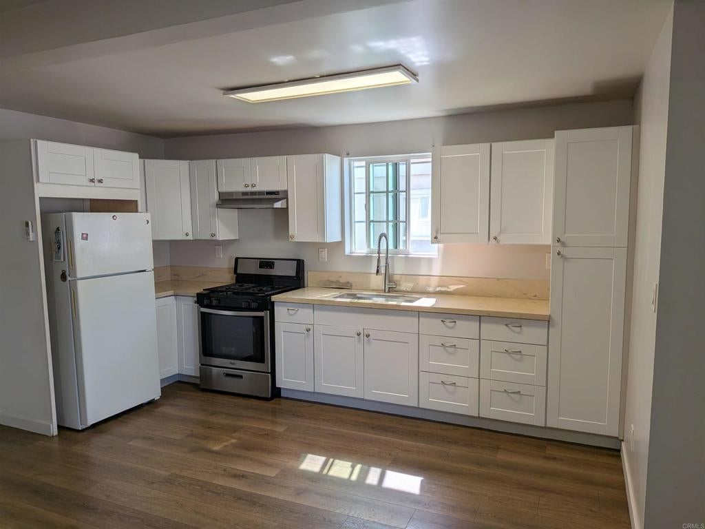 1425 Second Avenue SPC 105