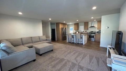 2700 E Valley Pkwy 189 Escondido CA 92027