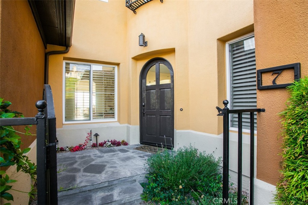 7 Suprema Drive
