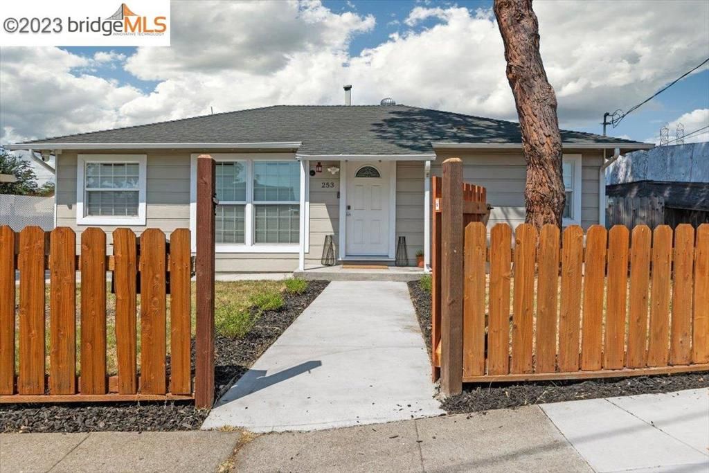 listing image 130721426211459439828