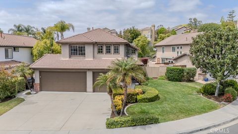 5 Blanco Lake Forest CA 92610